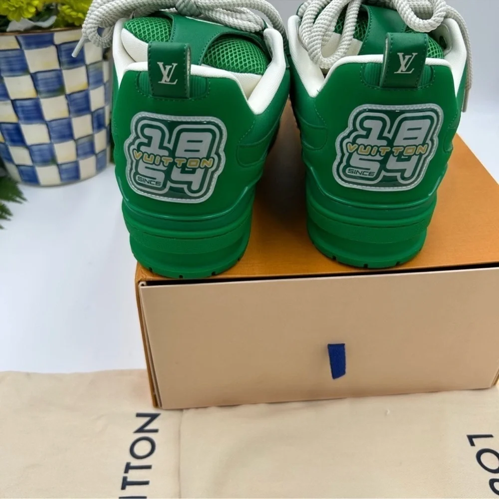 Men’s Louis Vuitton green skate sneakers size 10 fits 12 US made in Italy